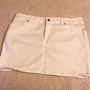White H&M skirt